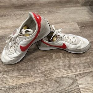 Nike White Mesh Sneakers